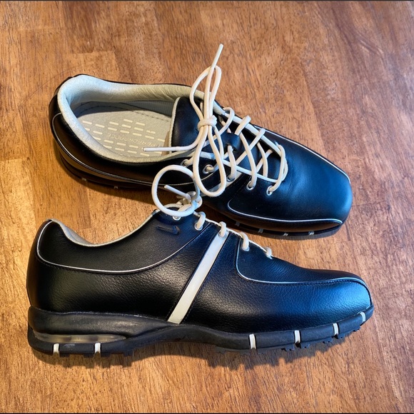 Nike Air Spikeless Golf Shoes - Picture 1 of 9